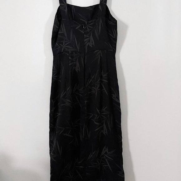 Black Bamboo Print Dress with Slit - Picture 4 of 6